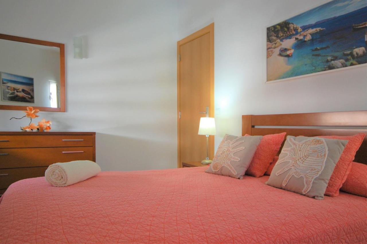 Vila Mar Praia - Free Wifi - 50 M From The Beach Armacao de Pera Exterior photo